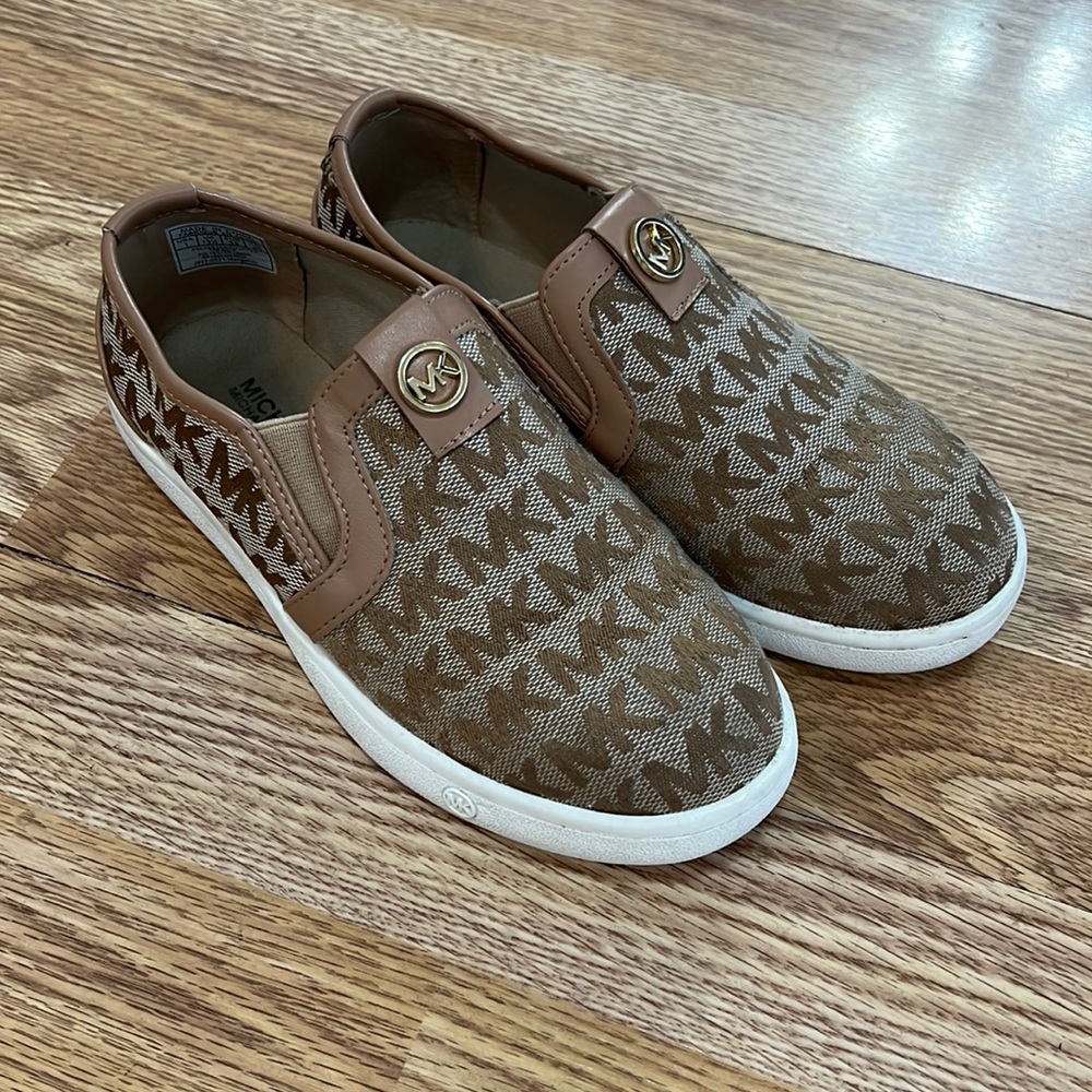Michael Kors Logo | Slip On Girls Sneakers